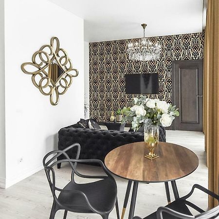 Four Luxury Flats Aparthotel Kaunas Eksteriør bilde