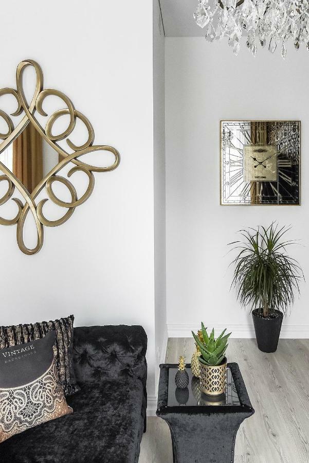 Four Luxury Flats Aparthotel Kaunas Eksteriør bilde