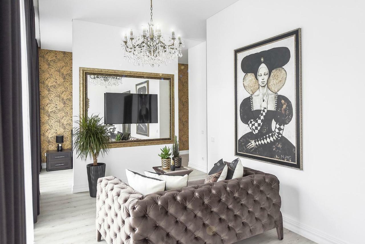 Four Luxury Flats Aparthotel Kaunas Eksteriør bilde