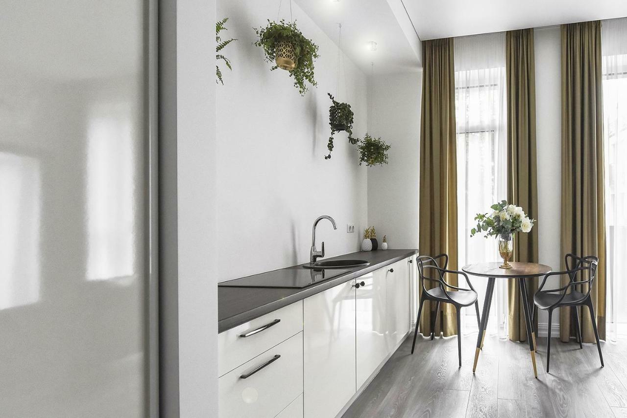 Four Luxury Flats Aparthotel Kaunas Eksteriør bilde